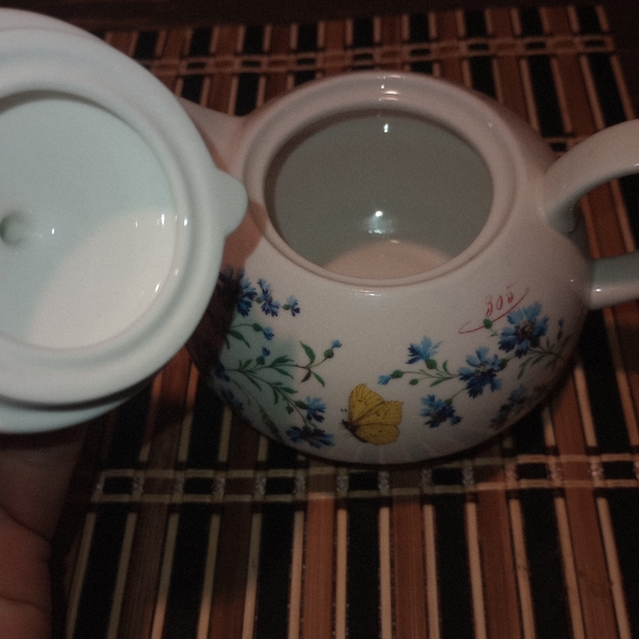 Fringe Porcelain Barnes And Noble Tea For One Set - Picture 6 of 11